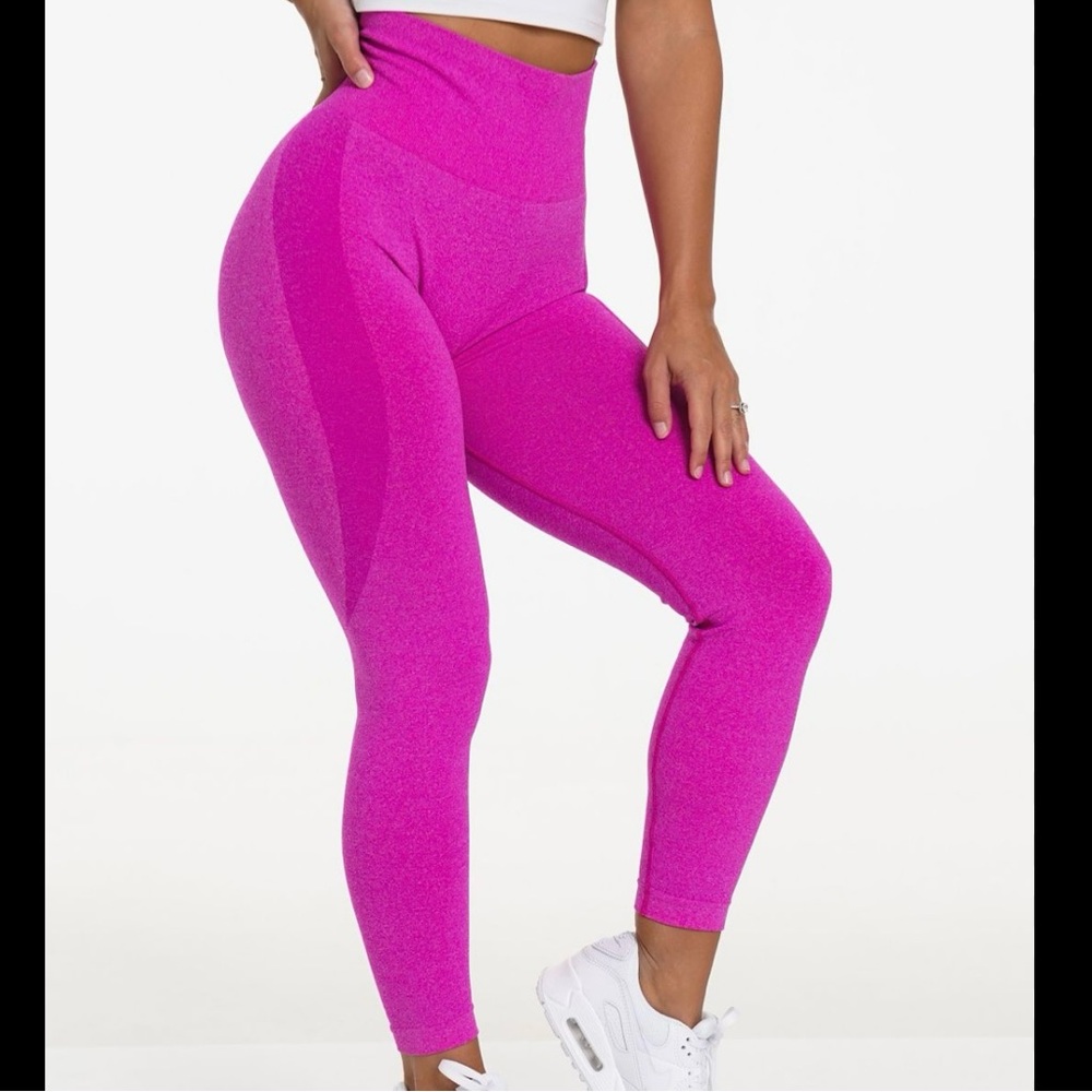 NVGTN Maui Pink Contour Seamless Leggings